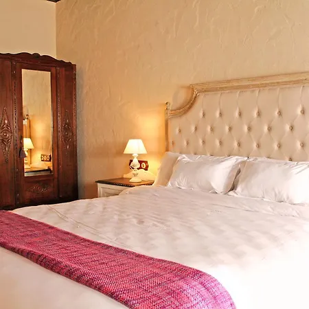 La Casona De Torio