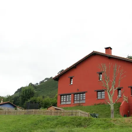 Gospodarstwo wiejskie La Casona De *